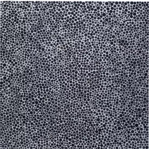 草间弥生 《圆点和圆点》（QASTOL） 2007 年作 压克力瓷漆画布 145.2 x 145.2 cm.