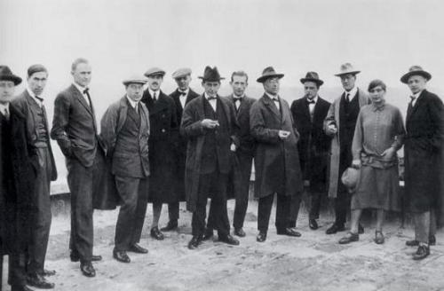 1920年包豪斯部分教师在魏玛的合影