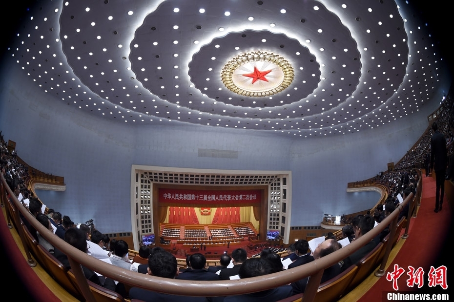 3月5日，十三届全国人大二次会议开幕会在北京人民大会堂举行。中新社记者 侯宇 摄
